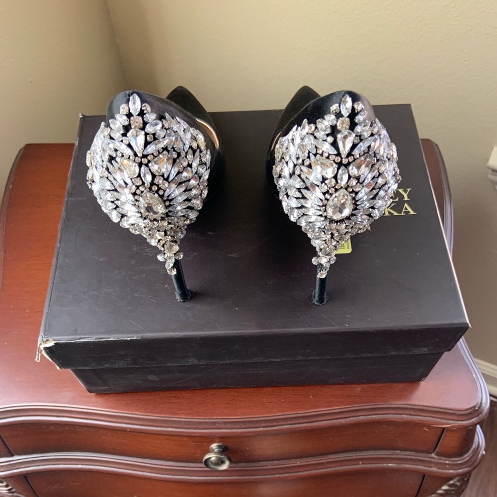 BADGLEY MISCHKA PUMPS